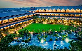 Mayfair Oasis Resort & Convention